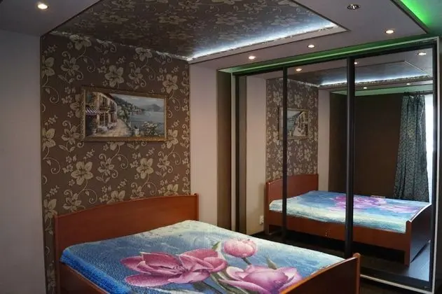 Pretty Apartment on Vokzalnaya 61k1