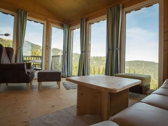 Pretty Chalet in Bad St Leonhard near Klippitztörl Ski Area - Öne Çıkan Resim