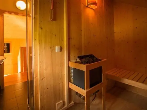 Pretty Chalet in Bad St Leonhard near Klippitztörl Ski Area - Spa