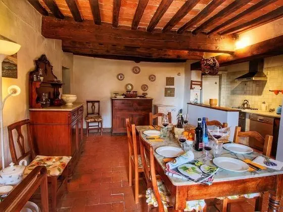 Pretty Farmhouse in Siena With Shared Swimming Pool - Yerinde Yemek