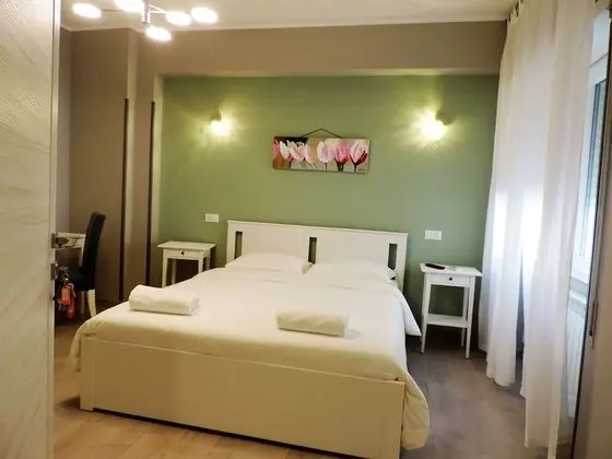 Pretty Tiburtina Room - Öne Çıkan Resim