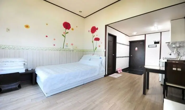 Preun Jeju Pension - Oda