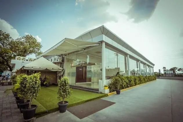 Pride Hotel & Convention Centre Indore - 1