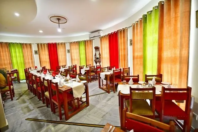 Pride Kadamb Kunj Resort - Bharatpur - Yerinde Yemek