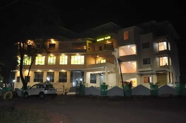 Hotel Pride Residency