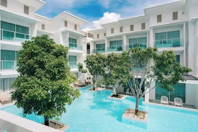 Prima Hotel Pattaya - Dış Mekan