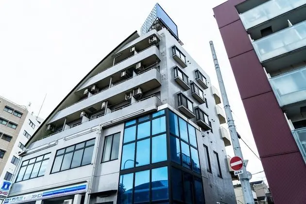 Primavera Kamata 303