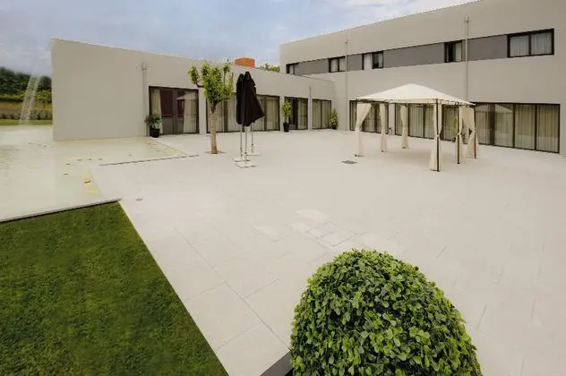 Primavera Perfume Hotel