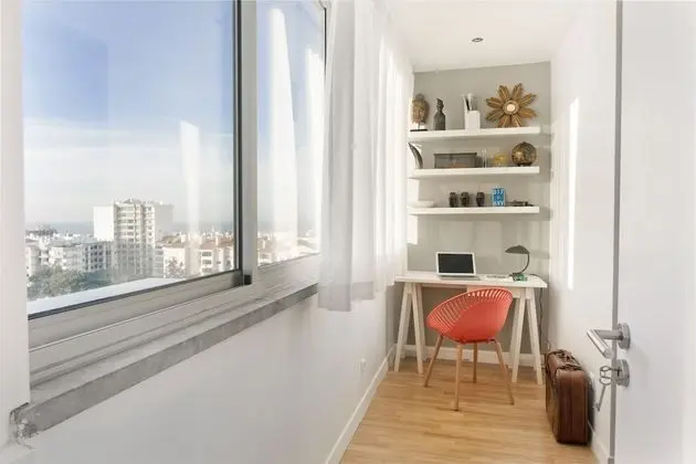 Prime Apartments White and Yellow - Oda Manzaraları
