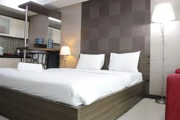 Prime & Comfy Studio @ Tamansari La Grande Apartment By Travelio - Oda