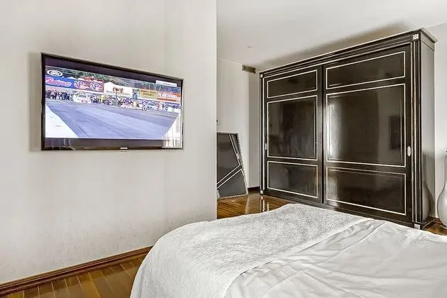 Prime Host apartments on Mosfilmovskaya - Oda