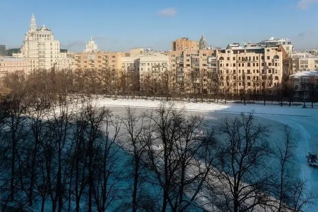 Prime Host apartments on Patriarch Ponds