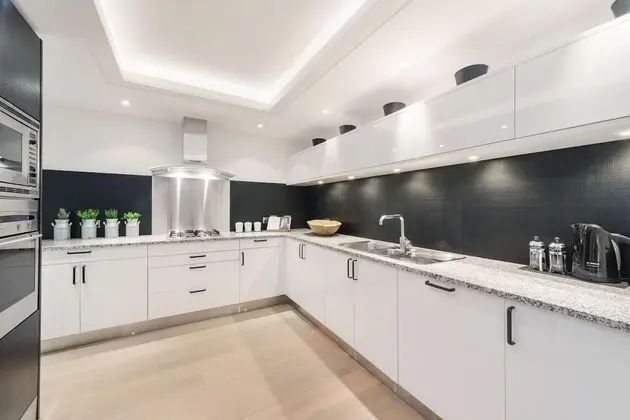 Prime Knightsbridge Mews - 4 bed House - Oda