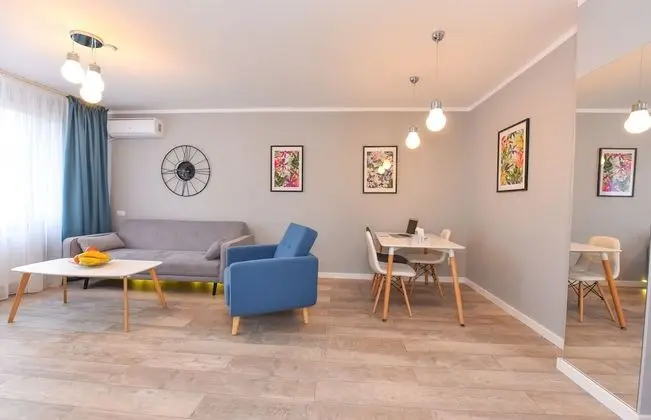 Primo Apartment - Cismigiu Gardens