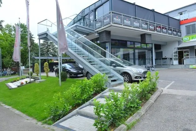 Primus Hotel & Apartments - Dış Mekan
