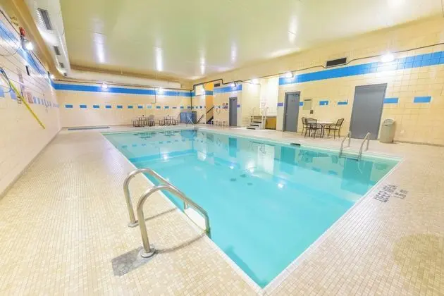 Prince Arthur Waterfront Hotel & Suites - Havuz