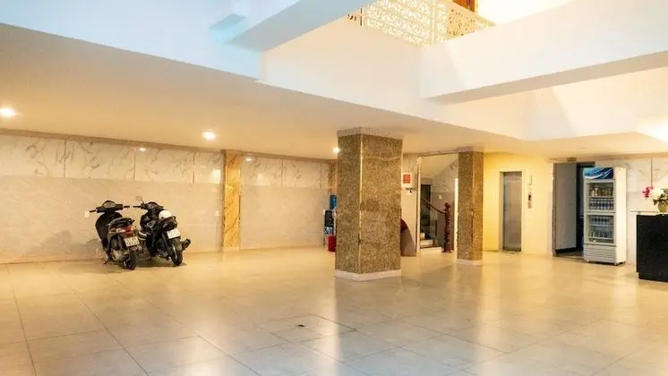 Prince Hotel - Lobi