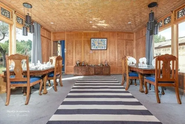 Prince of Kashmir Luxury Houseboat - Yerinde Yemek
