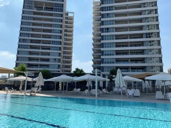 Prince Palace Netanya Beach Royal Resort - Havuz