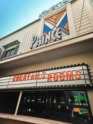 Prince Theatre Heritage Stay Hostel - Silom - Dış Mekan
