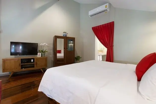 Prince Theatre Heritage Stay Hostel - Silom - Oda