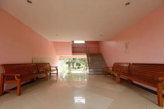The Princess Beach Resort - Lobi