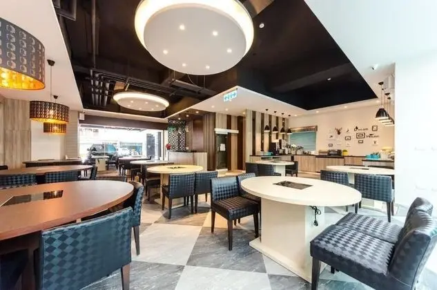 Princess & Elephant Hotel - Yerinde Yemek