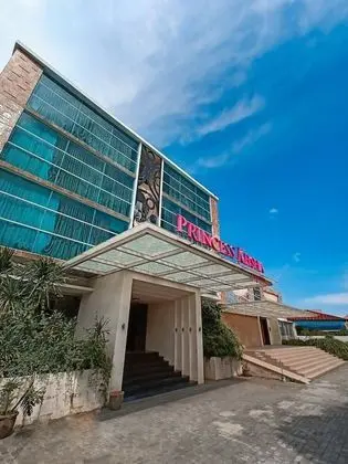 Princess Keisha Hotel & Convention Hall - Dış Mekan