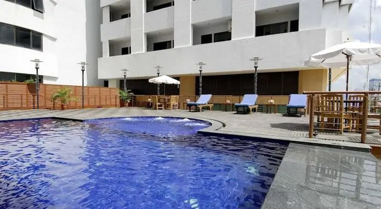 Princeton Bangkok - Havuz