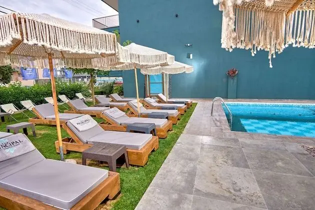 Principal New Leisure Hotel - Havuz