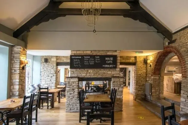 The Priory Inn - Yerinde Yemek