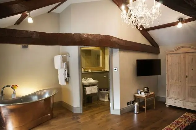 The Priory - Banyo Tipleri