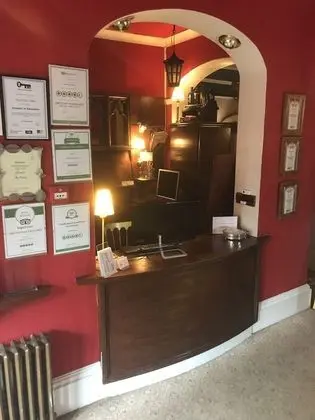 The Priory Hotel - Lobi