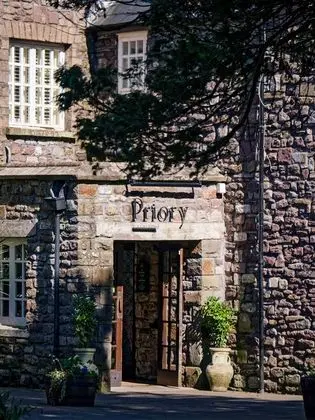 The Priory Hotel and Restaurant - Dış Mekan