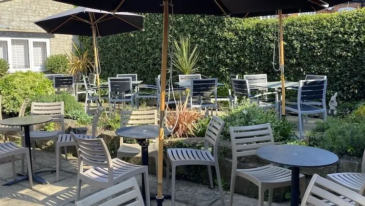 Priory Tearooms Burford With Rooms - Dış Mekanlar