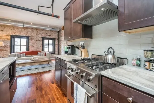 PRISTINE 3 BR Million-Dollar Loft - Mutfak