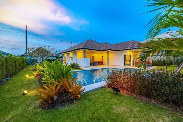 Private 3 Bedroom Pool Villa MS22