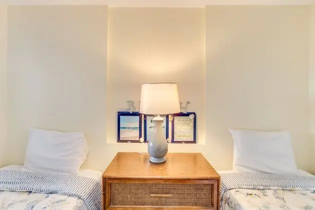 Private 3BR's at Palms by Hosteeva - Oda