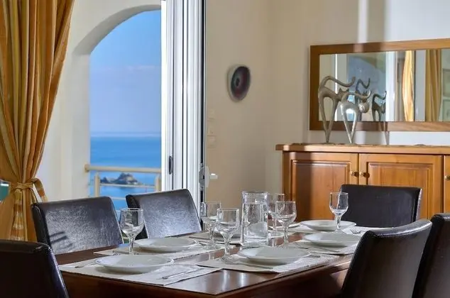 Private Villa With Amazing View and Shared Pool - Oda