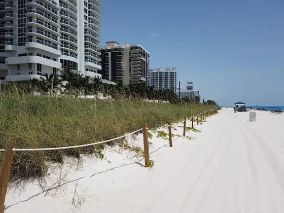 Private Apartments by Vacations On Miami Beach - Plaj