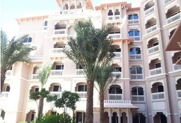 Private Beach Residence with beautiful pool - Dış Mekan