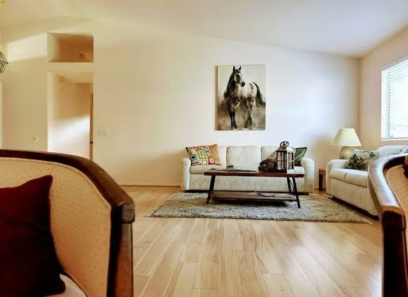 Private bedroom in cozy house near Wine Country - Öne Çıkan Resim