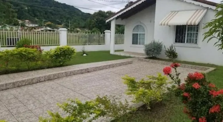 Private and Cozy home - Dış Mekan