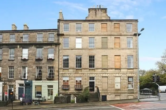 Private Entrance Apartment In New Town