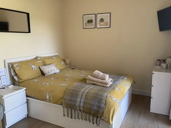 Private Entry Double Bedroom With Beautiful Views! - Oda