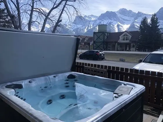 Private Hot Tub - 2 BR - Mountain View