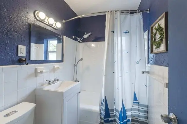 Private House 2 BDR BBQ Garden Parking - Banyo Tipleri