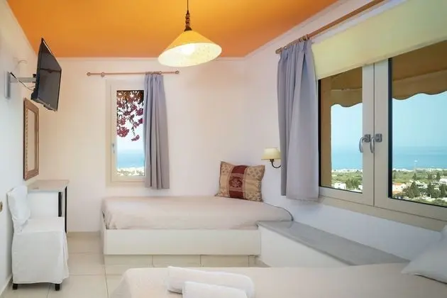 Private Junior Villa for up to 15 Persons - Öne Çıkan Resim