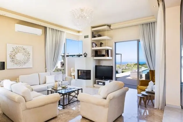 Private Luxurious Villa With Private Heated Pool Children s Play Area and Garden 2km to Beach - Oda