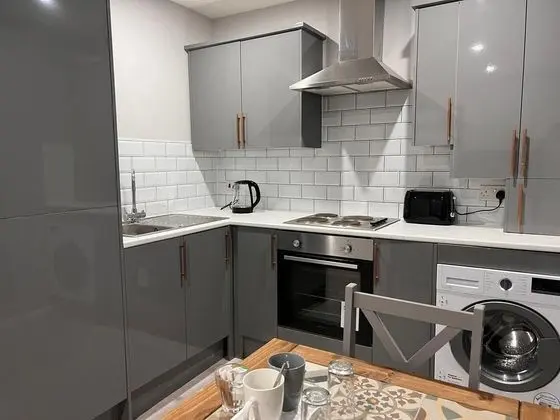 Private Luxury Apartment - Free Parking & Wi-fi - Mutfak